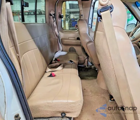 1999 Ford F150 z USA, uszkodzony, nr VIN 1FTRX17L8XNB30873